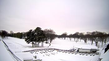 Weather camera view of Crystal Lake Country Club.