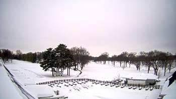 Weather camera view of Crystal Lake Country Club.