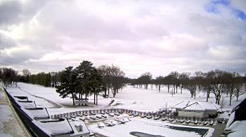 Weather camera view of Crystal Lake Country Club.