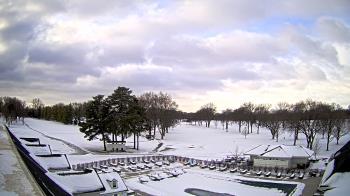 Weather camera view of Crystal Lake Country Club.