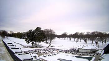 Weather camera view of Crystal Lake Country Club.