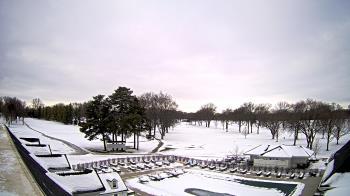 Weather camera view of Crystal Lake Country Club.