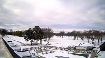 Weather camera view of Crystal Lake Country Club.