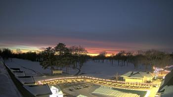 Weather camera view of Crystal Lake Country Club.
