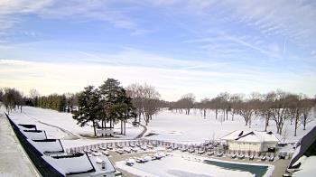 Weather camera view of Crystal Lake Country Club.