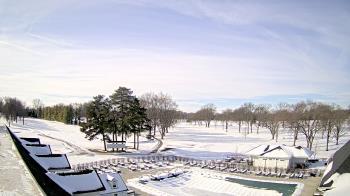 Weather camera view of Crystal Lake Country Club.