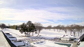 Weather camera view of Crystal Lake Country Club.
