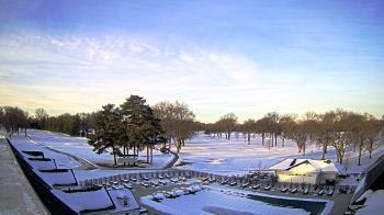 Weather camera view of Crystal Lake Country Club.
