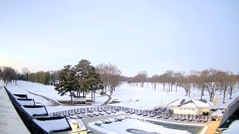 Weather camera view of Crystal Lake Country Club.