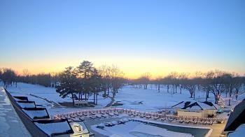 Weather camera view of Crystal Lake Country Club.