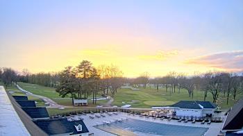 Weather camera view of Crystal Lake Country Club.