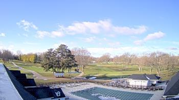 Weather camera view of Crystal Lake Country Club.
