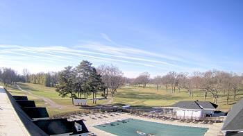 Weather camera view of Crystal Lake Country Club.