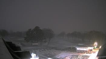 Weather camera view of Crystal Lake Country Club.