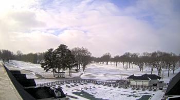 Weather camera view of Crystal Lake Country Club.