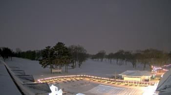 Weather camera view of Crystal Lake Country Club.