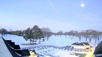 Weather camera view of Crystal Lake Country Club.