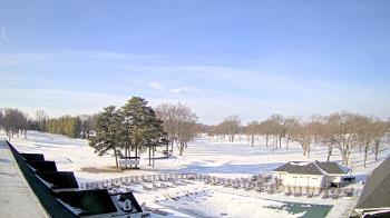 Weather camera view of Crystal Lake Country Club.