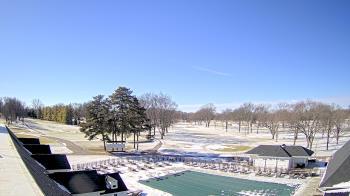 Weather camera view of Crystal Lake Country Club.
