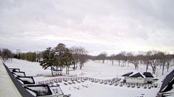 Weather camera view of Crystal Lake Country Club.