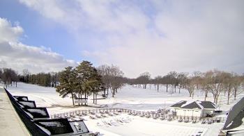 Weather camera view of Crystal Lake Country Club.