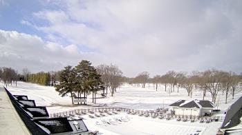 Weather camera view of Crystal Lake Country Club.