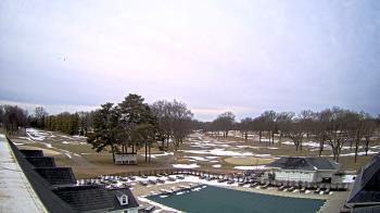 Weather camera view of Crystal Lake Country Club.