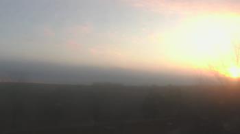 Weather camera view of Walkers Bluff.