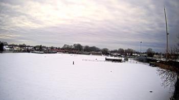 Weather camera view of Crestwood HS.