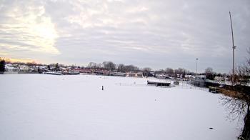 Weather camera view of Crestwood HS.