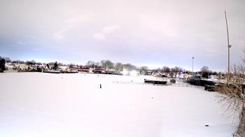 Weather camera view of Crestwood HS.