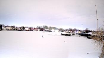 Weather camera view of Crestwood HS.