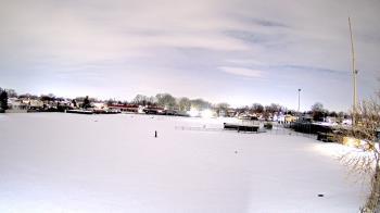 Weather camera view of Crestwood HS.