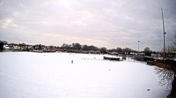 Weather camera view of Crestwood HS.