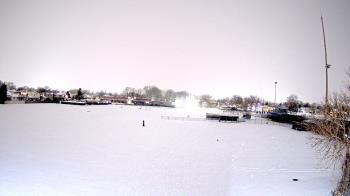 Weather camera view of Crestwood HS.