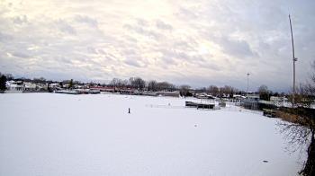 Weather camera view of Crestwood HS.