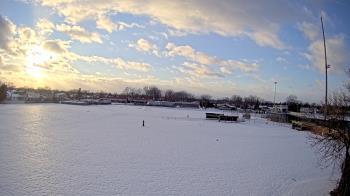 Weather camera view of Crestwood HS.