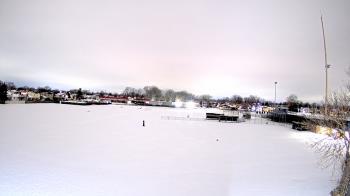 Weather camera view of Crestwood HS.