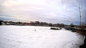 Weather camera view of Crestwood HS.