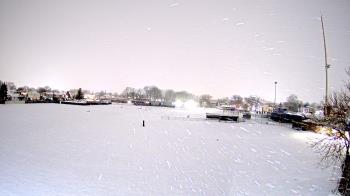 Weather camera view of Crestwood HS.