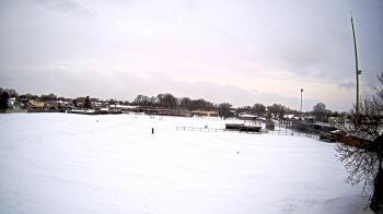 Weather camera view of Crestwood HS.