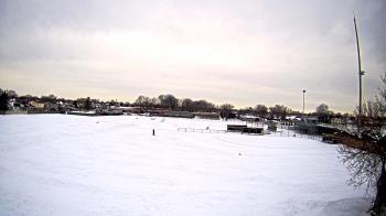 Weather camera view of Crestwood HS.
