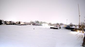 Weather camera view of Crestwood HS.