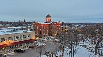 Weather camera view of City of Woodstock.