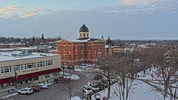 Weather camera view of City of Woodstock.