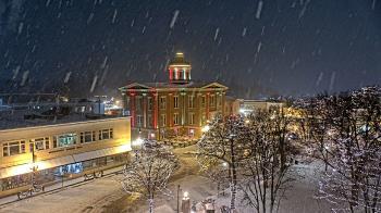 Weather camera view of City of Woodstock.