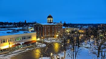 Weather camera view of City of Woodstock.