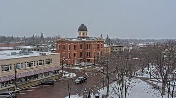 Weather camera view of City of Woodstock.