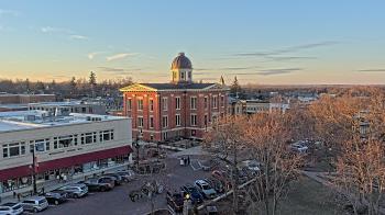 Weather camera view of City of Woodstock.