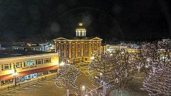 Weather camera view of City of Woodstock.